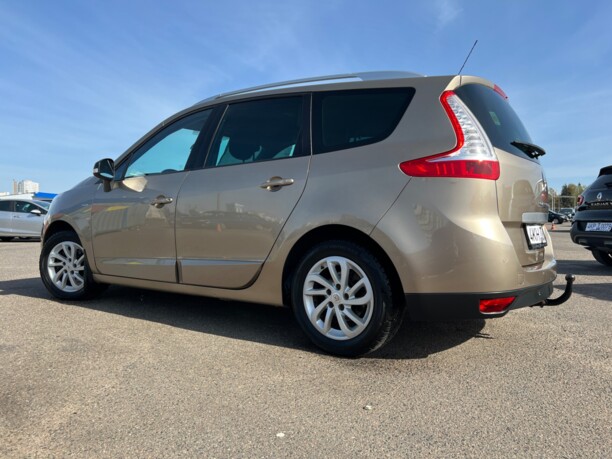 Renault Grand Scenic III · 2-й рестайлинг, 7 мест, 2014 г.