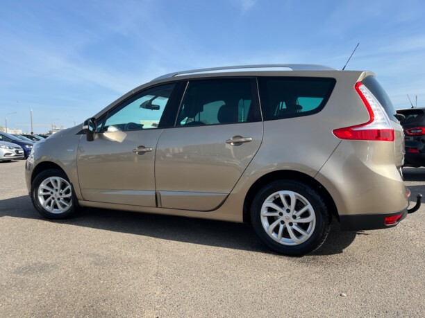 Renault Grand Scenic III · 2-й рестайлинг, 7 мест, 2014 г.