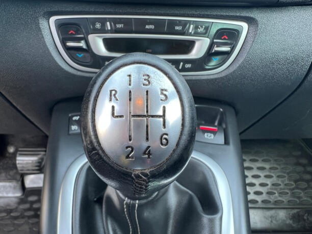 Renault Grand Scenic III · 2-й рестайлинг, 7 мест, 2014 г.