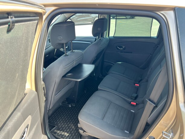 Renault Grand Scenic III · 2-й рестайлинг, 7 мест, 2014 г.