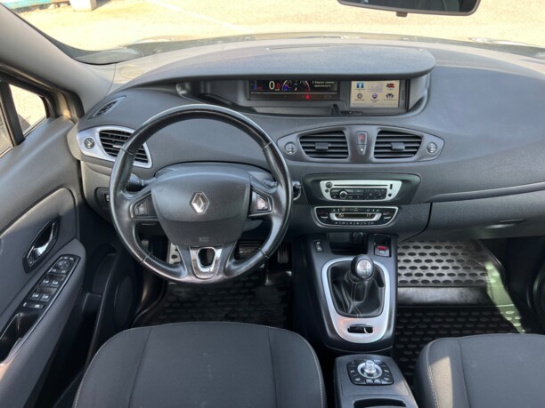Renault Grand Scenic III · 2-й рестайлинг, 7 мест, 2014 г.