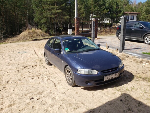 Mitsubishi Colt V, 1998 г.