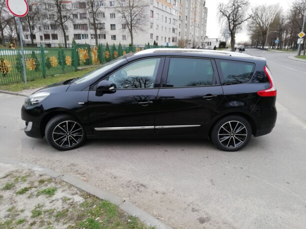 Renault Grand Scenic III · 2-й рестайлинг, 7 мест, 2013 г.