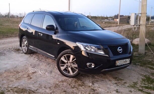 Nissan Pathfinder R52, 7 мест, 2014 г.