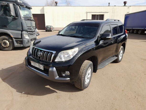 Toyota Land Cruiser Prado J150, 7 мест, 2011 г.