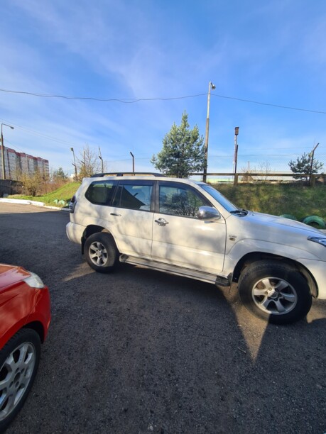 Toyota Land Cruiser Prado J120, 7 мест, 2009 г.