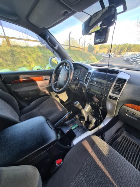 Toyota Land Cruiser Prado J120, 7 мест, 2009 г.