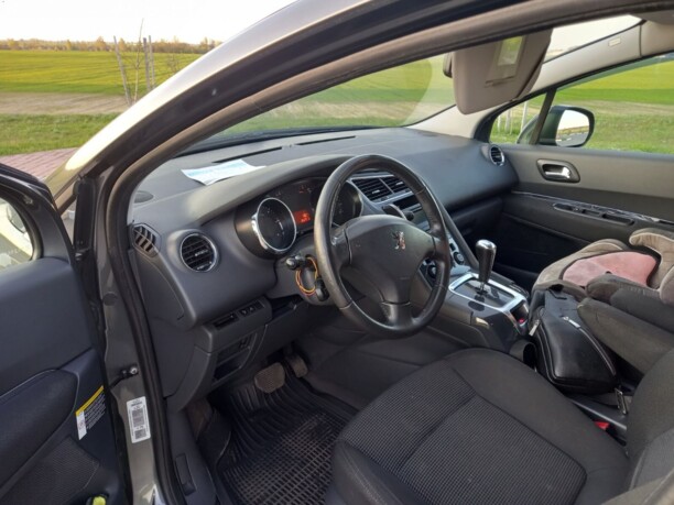 Peugeot 5008 I, 7 мест, 2009 г.