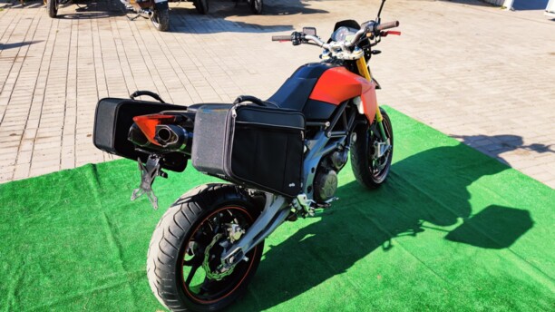 Aprilia Dorsoduro, 2009 г.