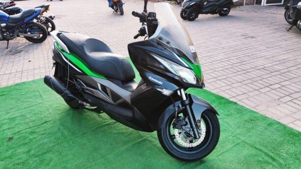 Kawasaki J300, 2015 г.