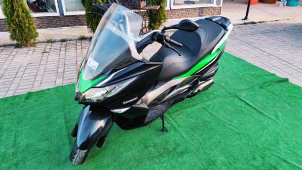 Kawasaki J300, 2015 г.