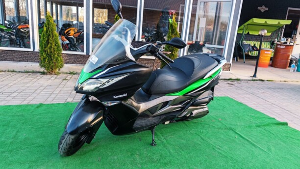 Kawasaki J300, 2015 г.
