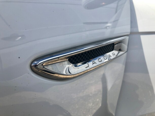 Jaguar XE, 2016 г.