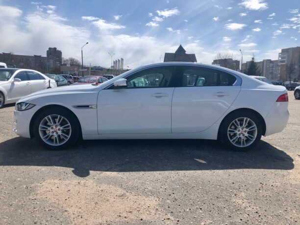 Jaguar XE, 2016 г.