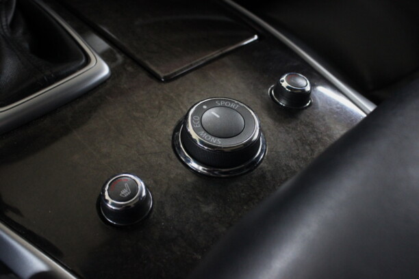 Infiniti JX, 7 мест, 2013 г.