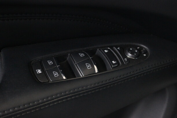 Infiniti JX, 7 мест, 2013 г.