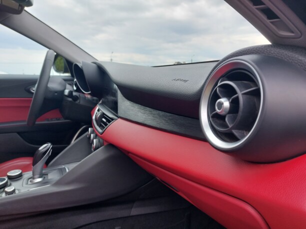 Alfa Romeo Giulia, 2018 г.