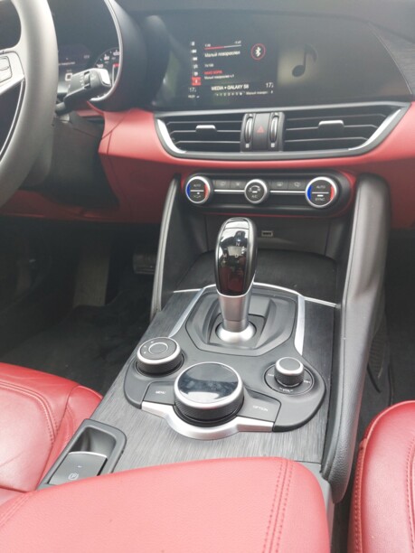 Alfa Romeo Giulia, 2018 г.