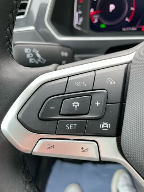 Volkswagen Tiguan II· Рестайлинг, 2021 г.