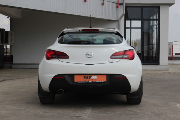 Opel Astra J, 2012 г.