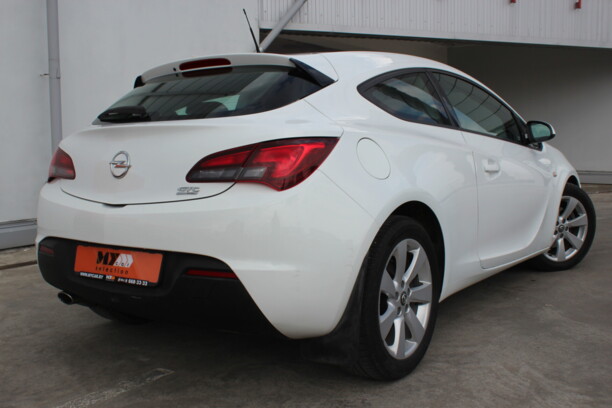 Opel Astra J, 2012 г.