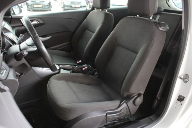 Opel Astra J, 2012 г.