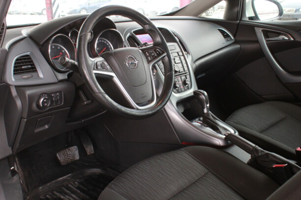Opel Astra J, 2012 г.