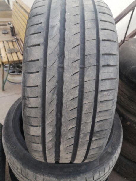 Легковые шины Pirelli 235/40 R18 2 шт.