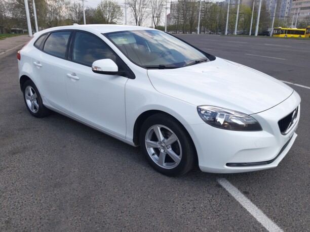 Volvo V40 II · Рестайлинг, 2018 г.