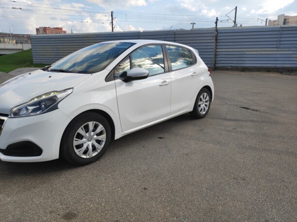 Peugeot 208 I · Рестайлинг, 2018 г.