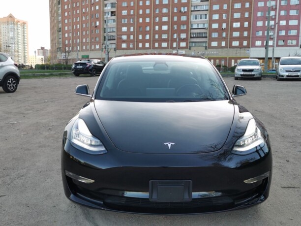 Tesla Model 3, 2018 г.