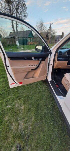 Kia Sorento II, 7 мест, 2010 г.