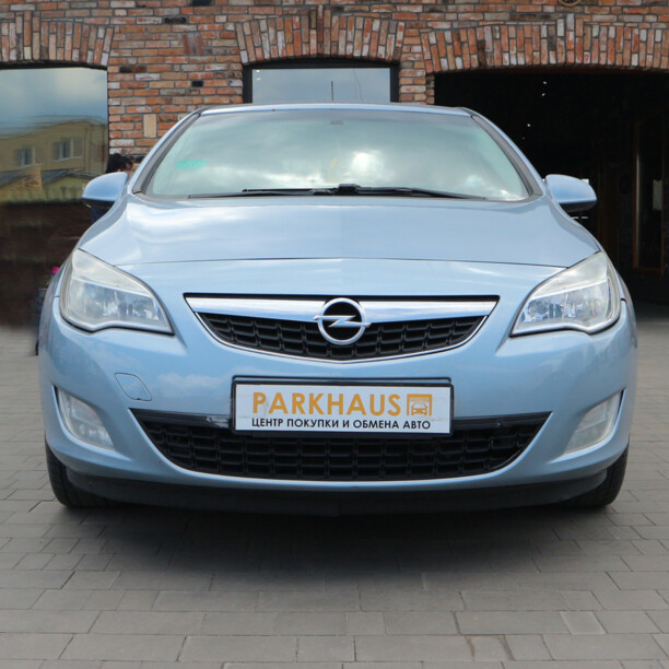 Opel Astra J, 2011 г.
