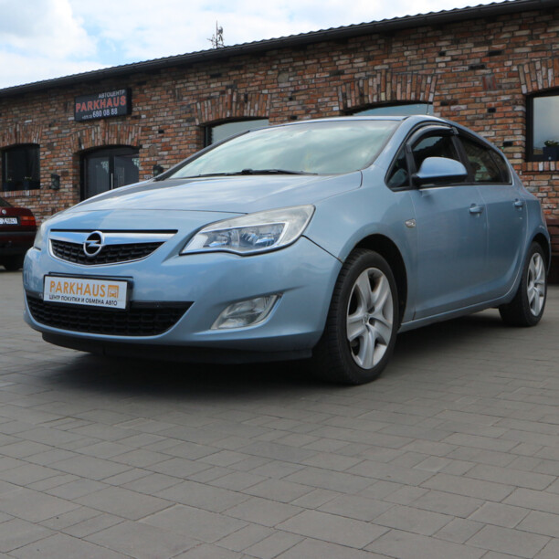 Opel Astra J, 2011 г.