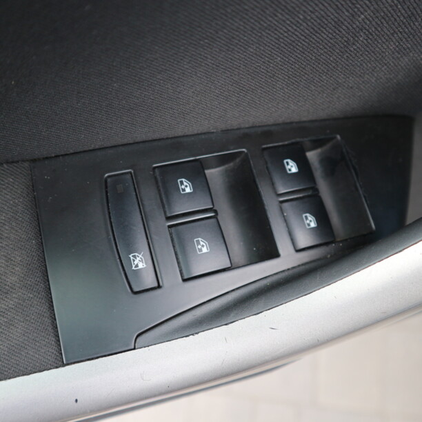 Opel Astra J, 2011 г.