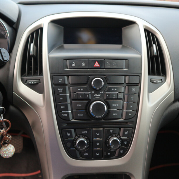 Opel Astra J, 2011 г.