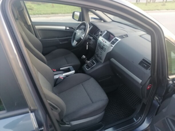 Opel Zafira B · Рестайлинг, 7 мест, 2010 г.