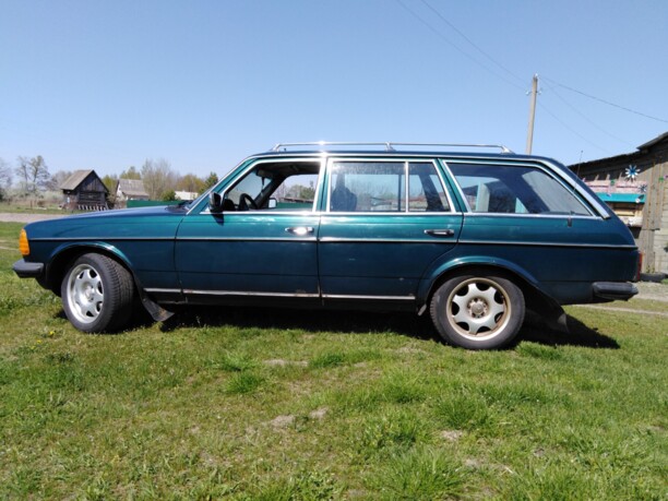 Mercedes-Benz E-Класс W123, 1981 г.