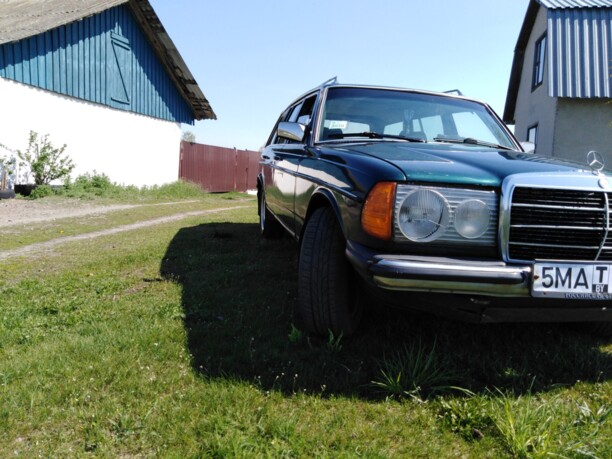 Mercedes-Benz E-Класс W123, 1981 г.