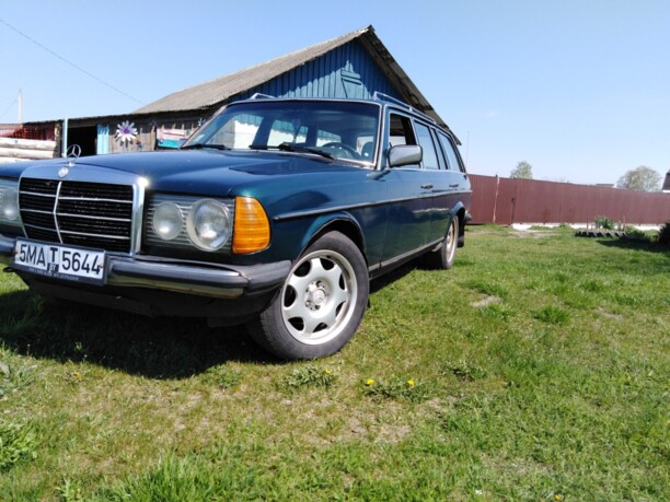 Mercedes-Benz E-Класс W123, 1981 г.