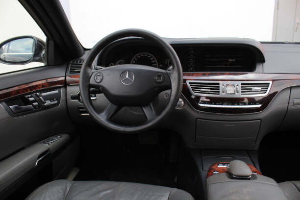 Mercedes-Benz S-Класс W221, 2005 г.