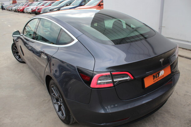 Tesla Model 3, 2019 г.