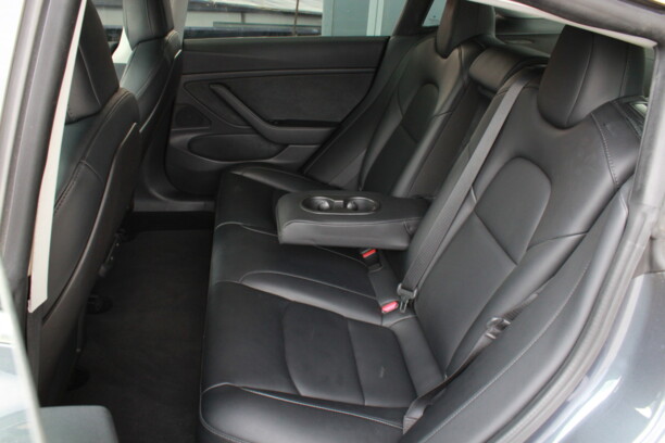 Tesla Model 3, 2019 г.