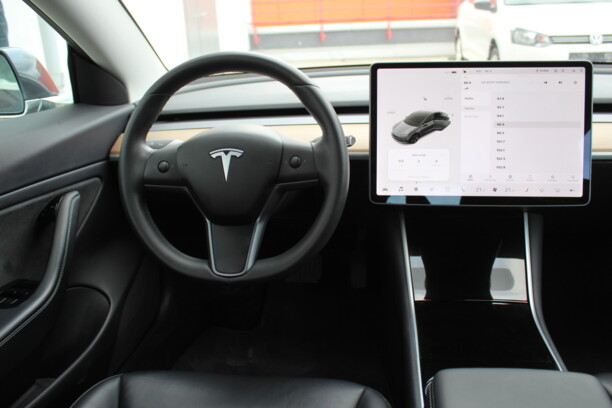 Tesla Model 3, 2019 г.