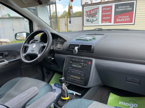 SEAT Alhambra I · Рестайлинг, 7 мест, 2001 г.