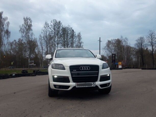 Audi Q7 4L, 7 мест, 2009 г.