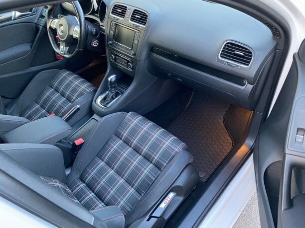 Volkswagen Golf GTI VI, 2011 г.