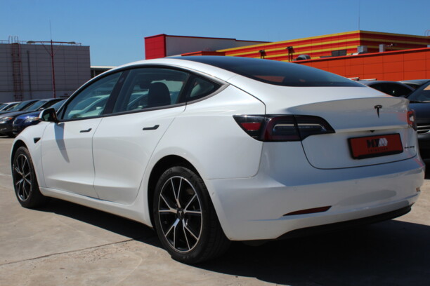 Tesla Model 3, 2019 г.