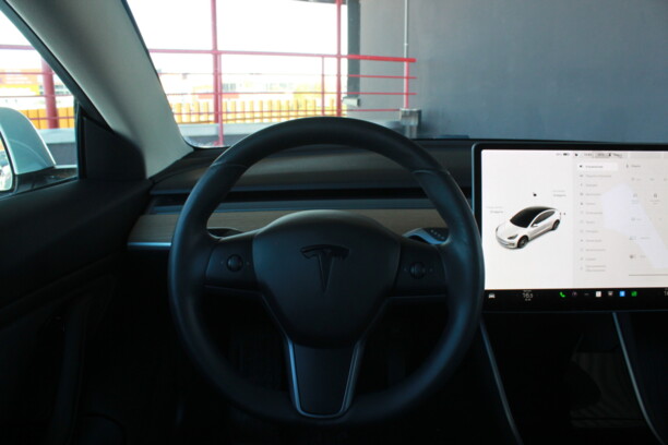 Tesla Model 3, 2019 г.
