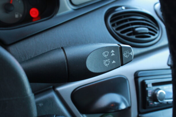 Ford Focus I · Рестайлинг, 2001 г.